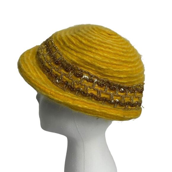 Vintage Yellow Felt Hat with Sparkle Thread 1950s - Picture 4 of 9